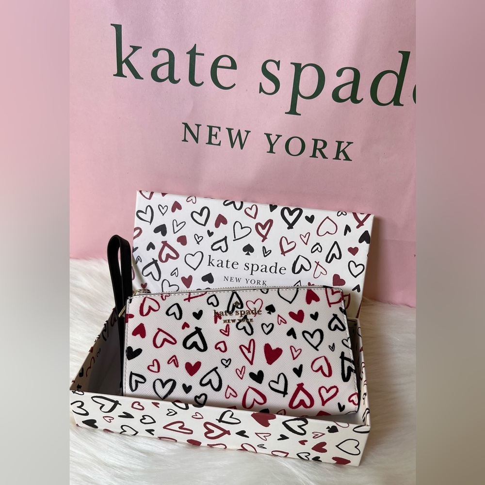 ✨NWT✨KATE SPADE✨phone wristlet